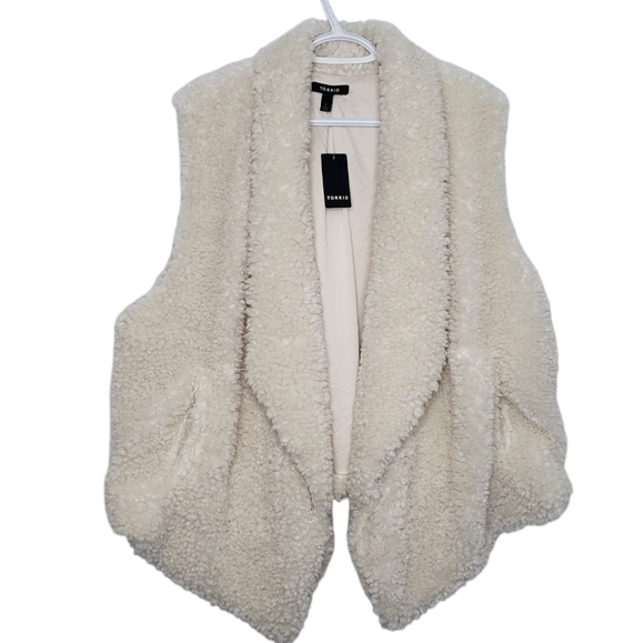 New Torrid Sherpa Style Drape Vest 3X Sleeveless Polyester - Picture 4 of 13